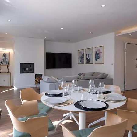 Luxury With Balcony On Famous Rue D'antibes! - Kiss By Halldis *