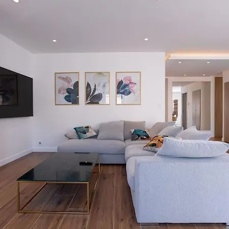 Apartman Luxury With Balcony On Famous Rue D'antibes! - Kiss By Halldis Cannes